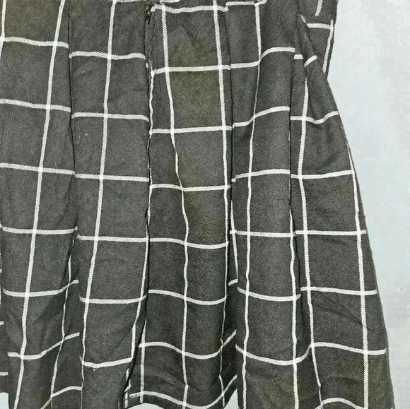 Womans Short Skirt Xl - Picture 4 of 5